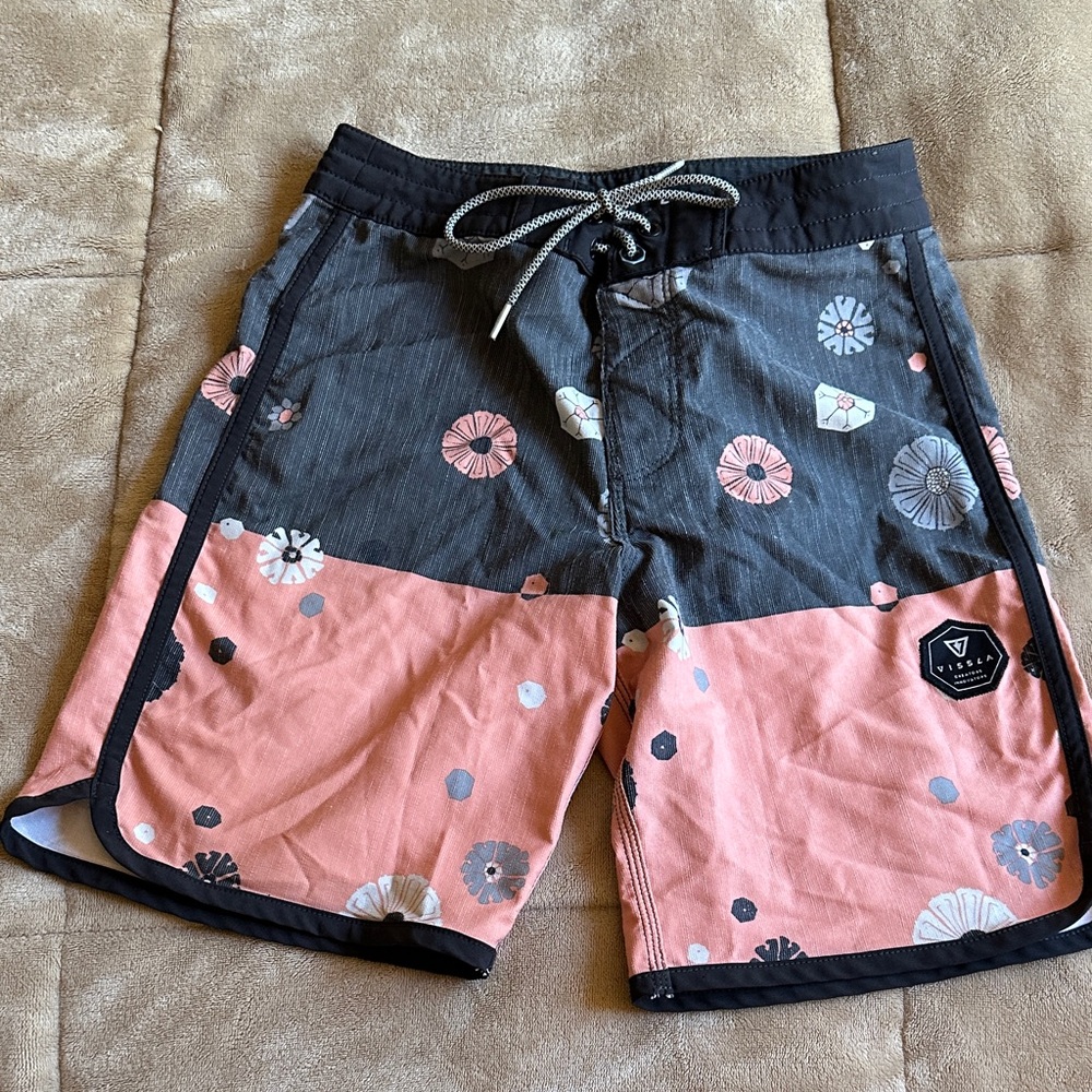 VISSLA Boy’s Black and Coral Floral Board Shorts, waist size 26 (Size 12)